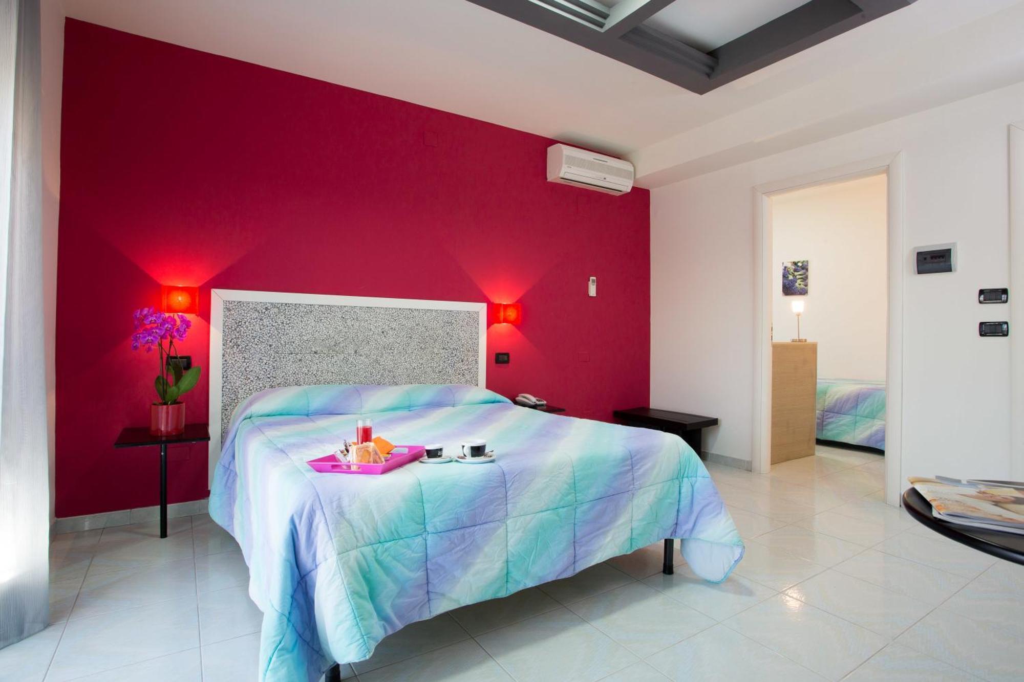 Hotel Le Ceramiche Montalto Uffugo Room photo